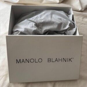 Manolo Blahnik Gold Pumps Heels – Size 41 – Gently Worn